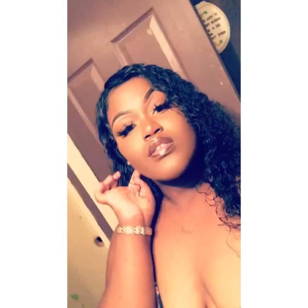 Meet your Posher, Doniqua